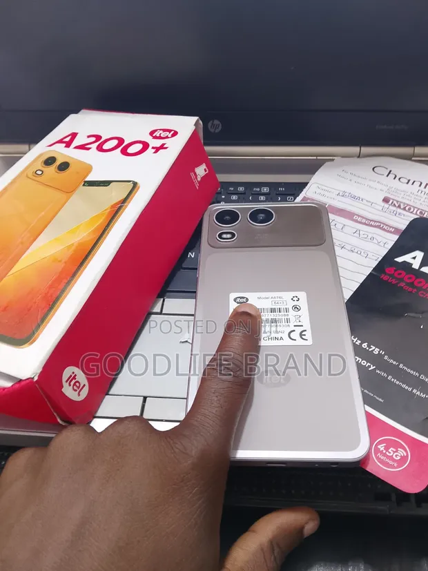 Itel A200+ 64GB Silver - 1