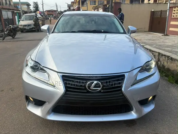 Lexus IS250 4WD 2014 Silver - 1