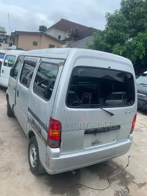 2005 Suzuki APV Minibus - Silver