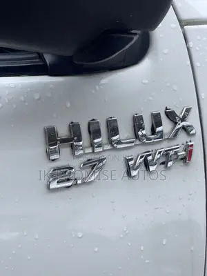 Toyota Hilux 2015 White
