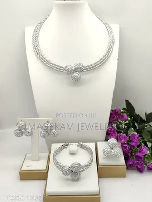 Quality Gold Kayan Kwalliya - Azurfa & Zinariya