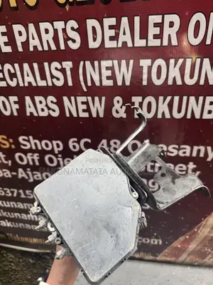 Toyota Highlander 2011-2013 ABS Actuator Control Module