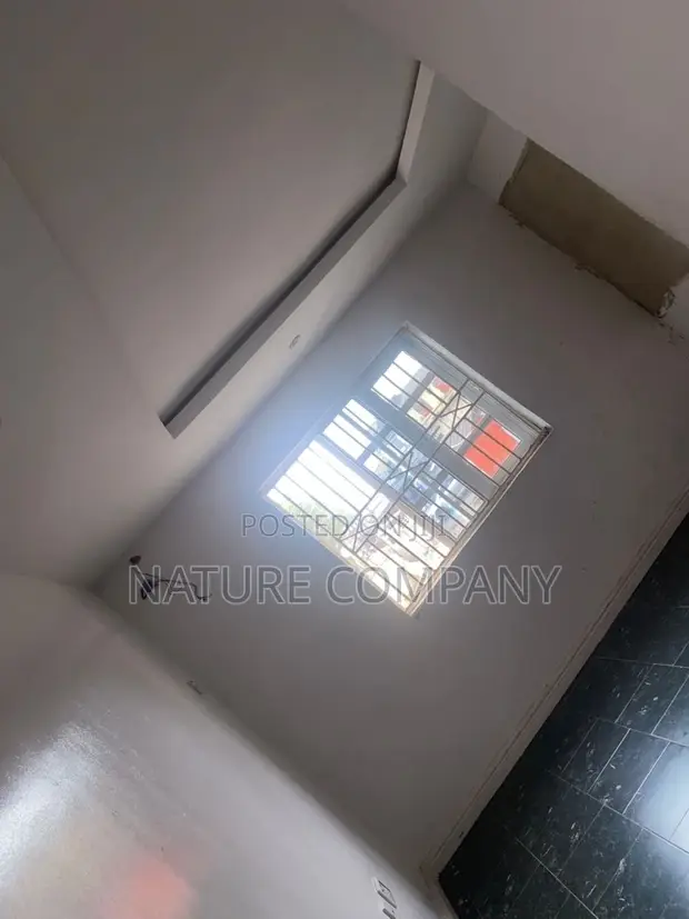 3 Bedroom Block of Flats don haya a Magodo Isheri - 1