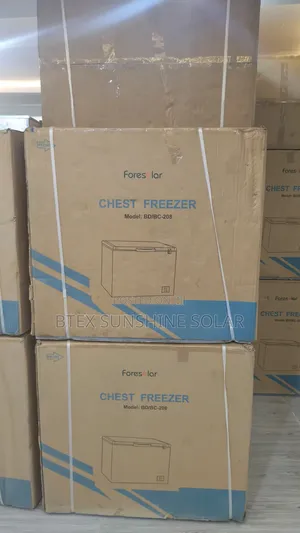 Yohako 208L DC/AC Solar Chest Freezer
