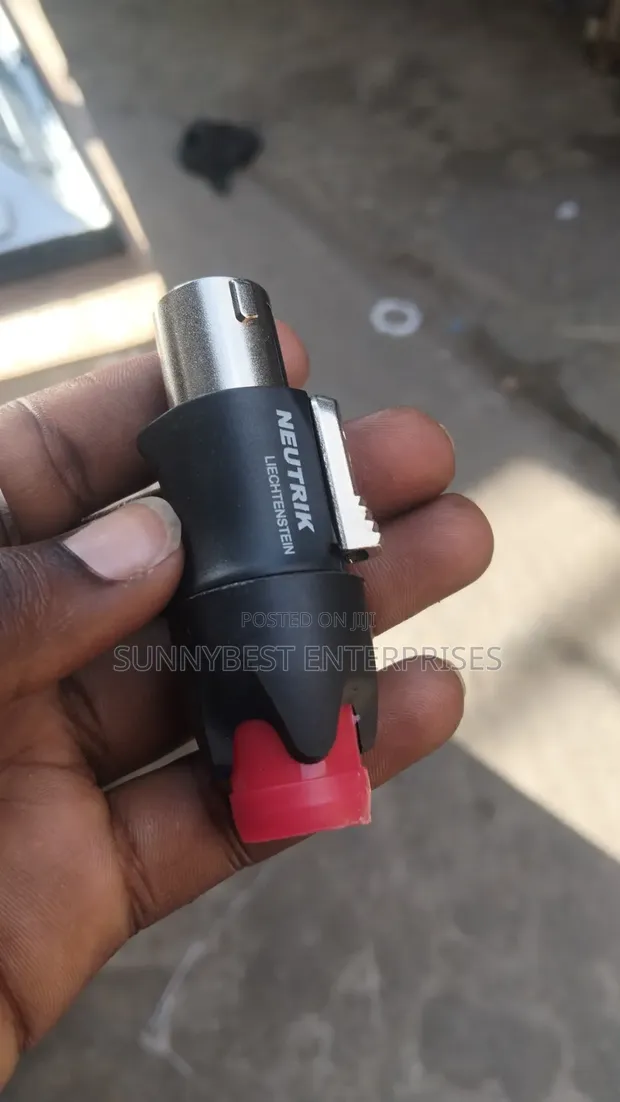 Neutrik Speakon Connector (Iron) - 1