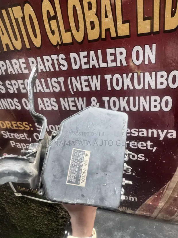 Lexus ES350 2014 ABS Brake Pump Module - Sabon Tokunbo - 1