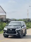 Lexus LX 570 2018 Black - 3