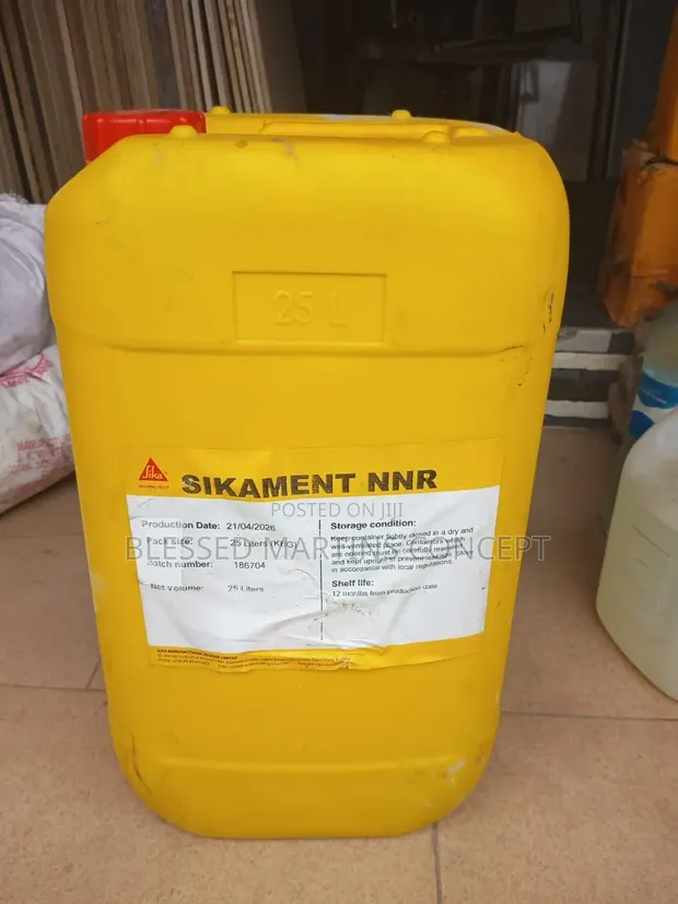 Sikament NNR 25L Water-Reducing Superplasticizer Concrete Admixture - 1