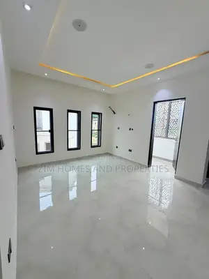 4-Bedroom Townhouse/Terrace in Zim Homes, Guzape District for Sale
