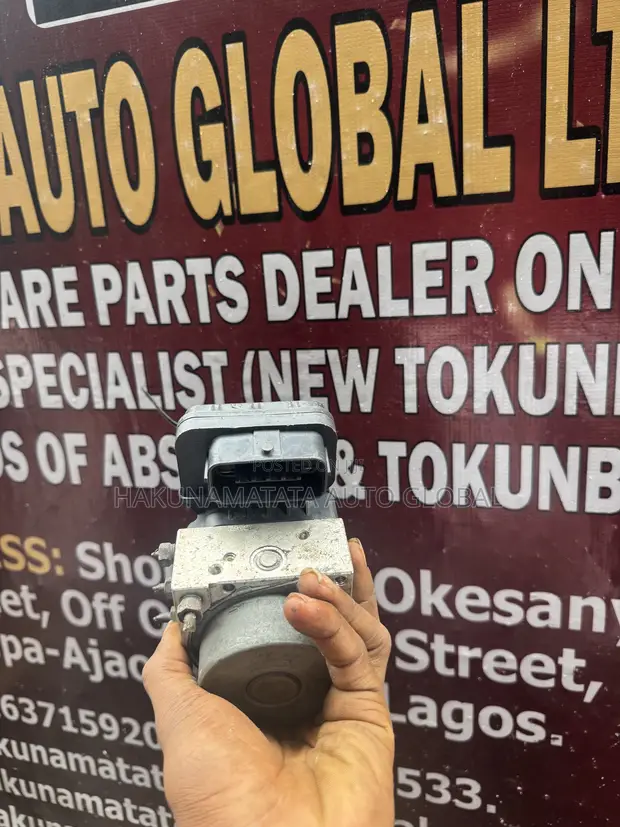 Toyota Matrix 2009-2010 ABS Brake Pump Module - 1