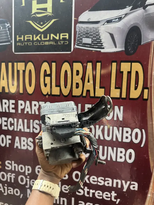 Toyota Corolla 2009-2010 ABS Brake Pump Module - 1