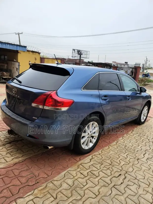 Toyota Venza AWD 2012 Blue - 1