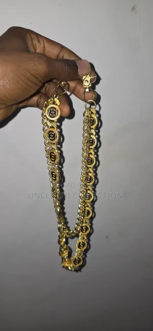 Reclaimed Vintage Jeans Chain - Mai Launuka Daban Daban