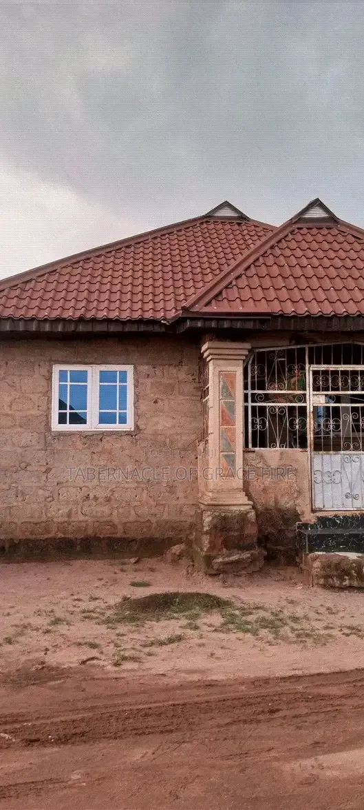 3-Bedroom House for Sale in Odionweri Egbo, Benin City - 1
