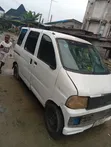 Toyota HiAce 2013 Fari - 4
