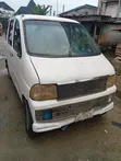 Toyota HiAce 2013 Fari - 5