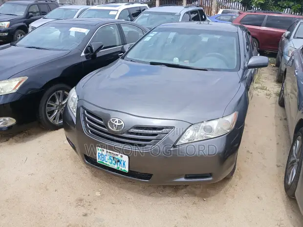 Toyota Camry 2008 Gray - 1