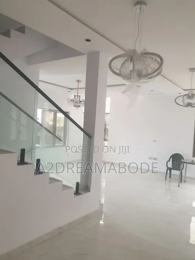 5-Bedroom Luxury Duplex for Sale a Magodo GRA Phase 2 - 1