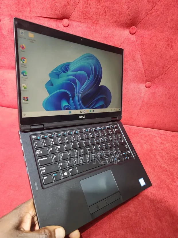 Dell Latitude 7390 2-in-1 Laptop - 8GB RAM, 256GB SSD - 1