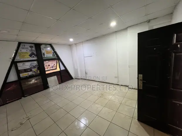 Ofishin Hayarwa a Abuja CBD - 1