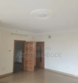 Gidan Fursunoni 20 a Opebi, Ikeja don Siyarwa
