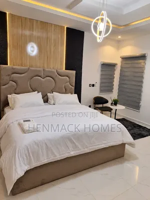 Gidan Kwalba Mai Dakuna 2 da Aka Zuba kayan daki a Sangotedo, Lekki