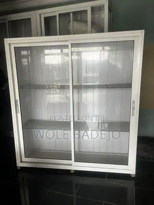Modern Aluminum Display Showcase with Sliding Doors