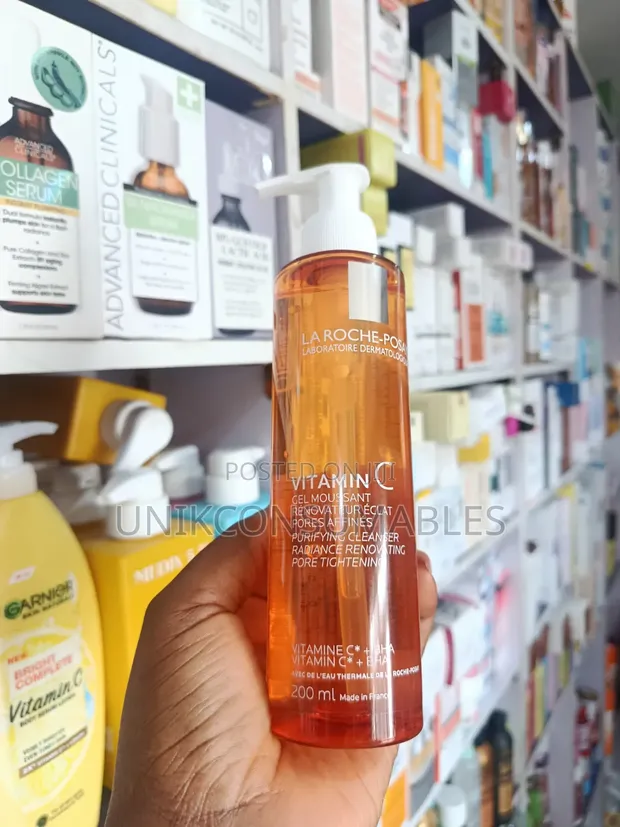 La Roche-Posay Vitamin C Gel Moussant Purifying Cleanser 200ml - 1