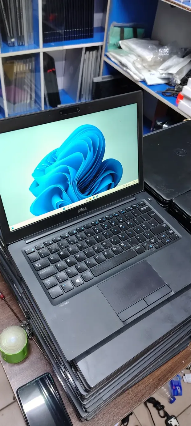 Dell Latitude 7280 Laptop - Core i5, 8GB RAM, 128GB SSD - 1