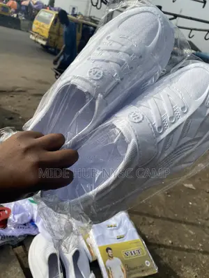Takalmi Farar Rubber na Camp NYSC