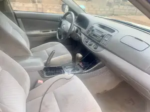 Toyota Camry 2024 Silver
