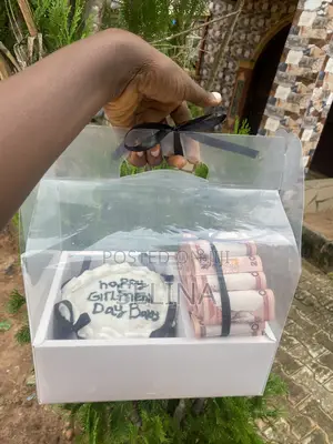 Hadaya ta Cake da Kudi