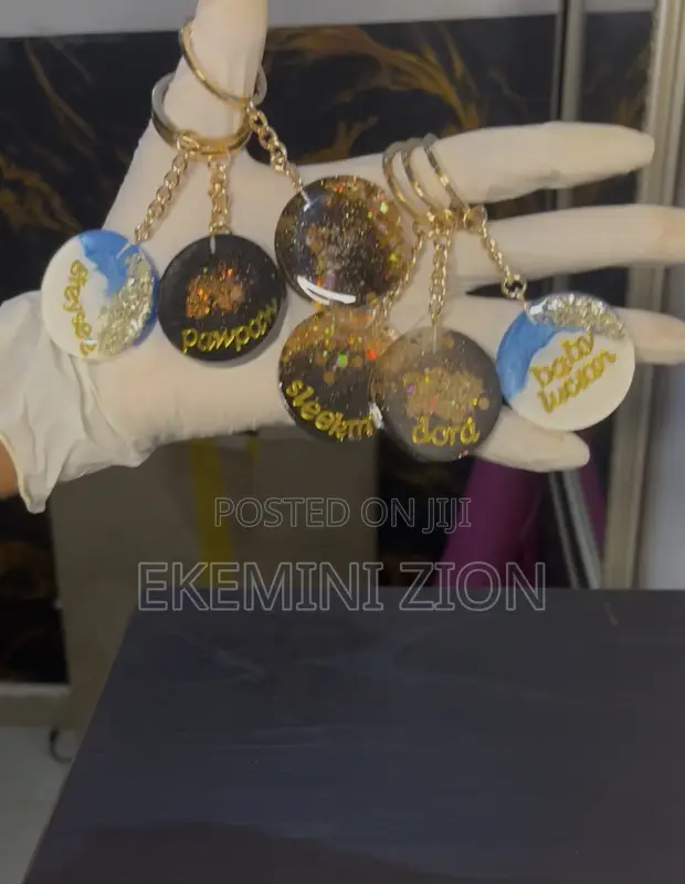 Customizable Resin Key Holders & Souvenirs - 1