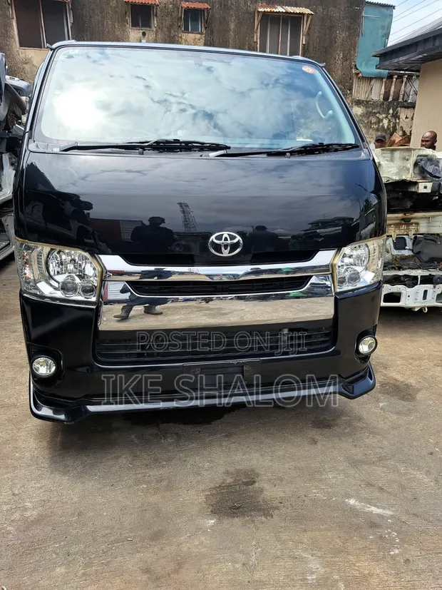 Toyota HiAce 2007 Bus - Foreign Used - 1