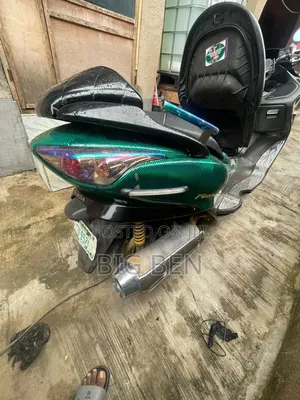 Honda Forza 2012 Scooter - Green