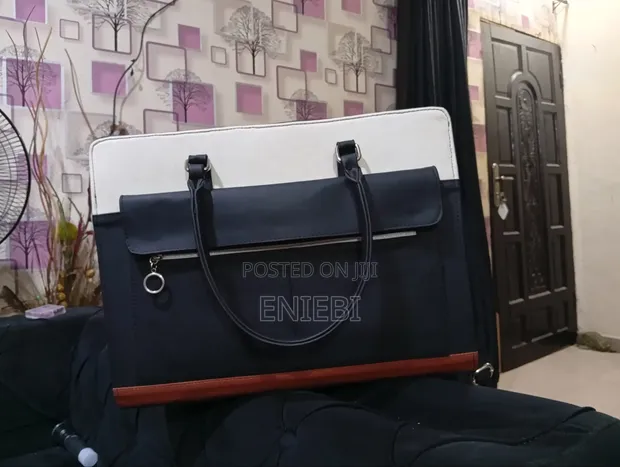 Kyakkyawar Jakar Zartawa/Laptop - Ja-Guda - 1