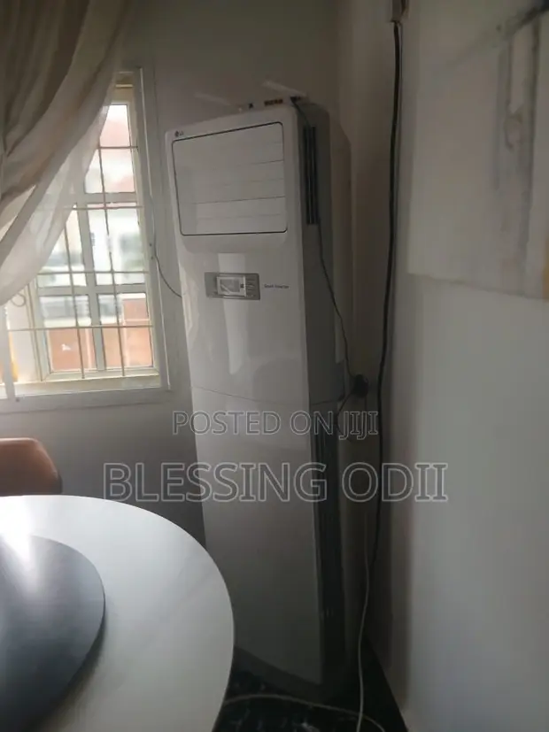 LG 2.5hp Standing Smart Inverter AC - 3 Months Used - 1