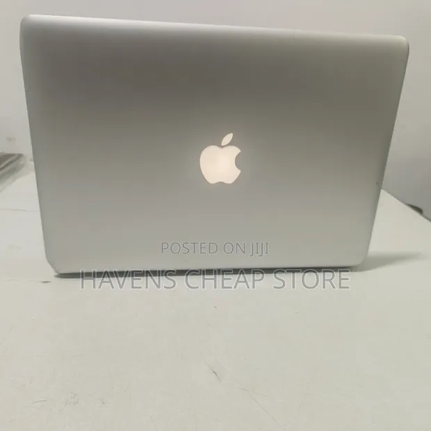 Apple MacBook Pro 2011 8GB RAM 512GB HDD - 1
