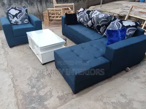 Quality L-Shaped Fabric Sofa with Center Table