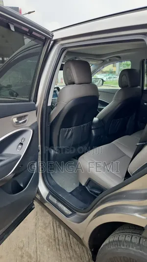 2017 Hyundai Santa Fe - Gray, Foreign Used