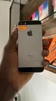 Apple iPhone SE 32GB Baki (Amfani da UK) - 1