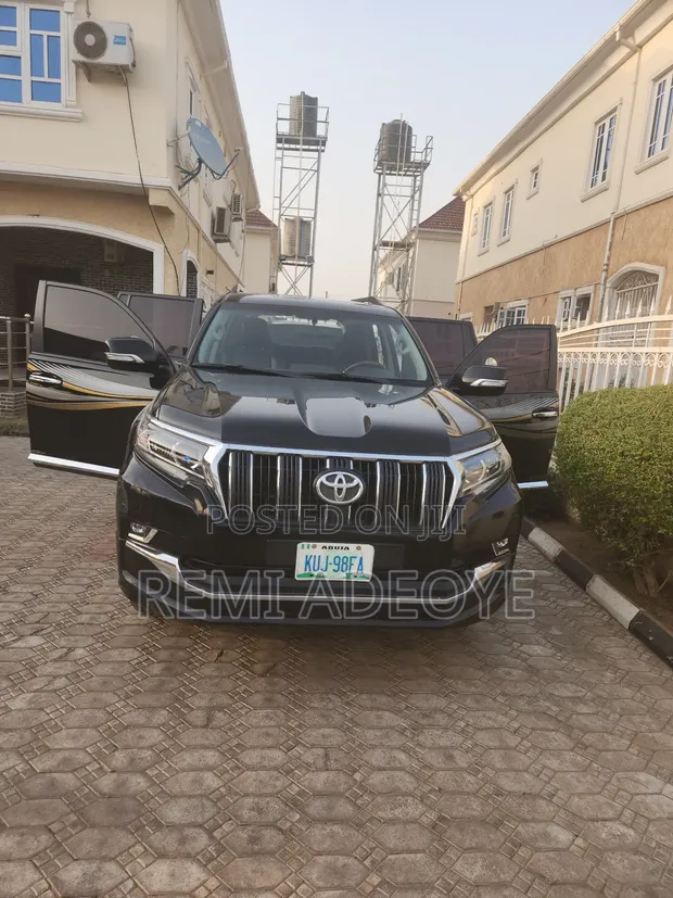 Toyota Land Cruiser Prado 4.0 Petrol TX-L 2022 Black - 1