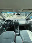 Toyota Corolla 2011 White - 2