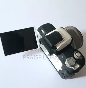 Canon EOS M50 da Kayayyaki