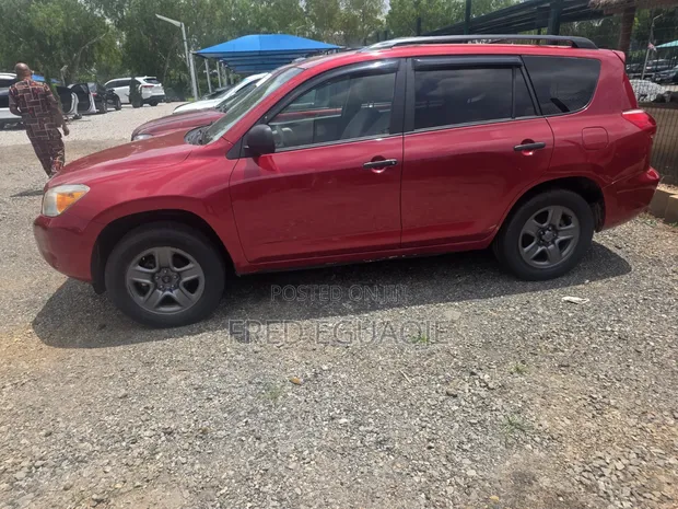 Toyota RAV4 2008 Red - Direct Belgium - 1