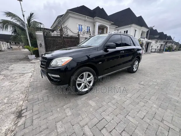 Mercedes-Benz M-Class ML 350 4Matic 2013 Black - 1