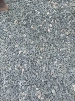 Granite 3/4 Down Akwai