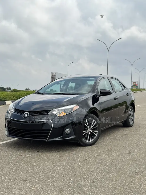 2016 Toyota Corolla LE Premium Sedan - Foreign Used - 1