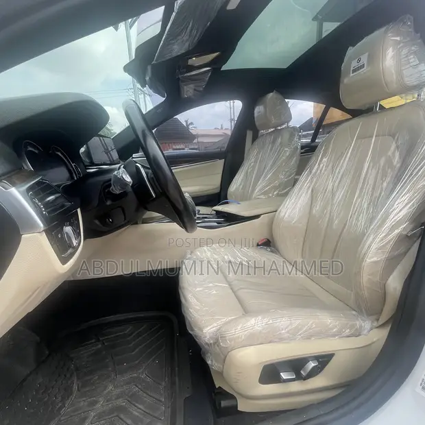2017 BMW 530i xDrive - 1