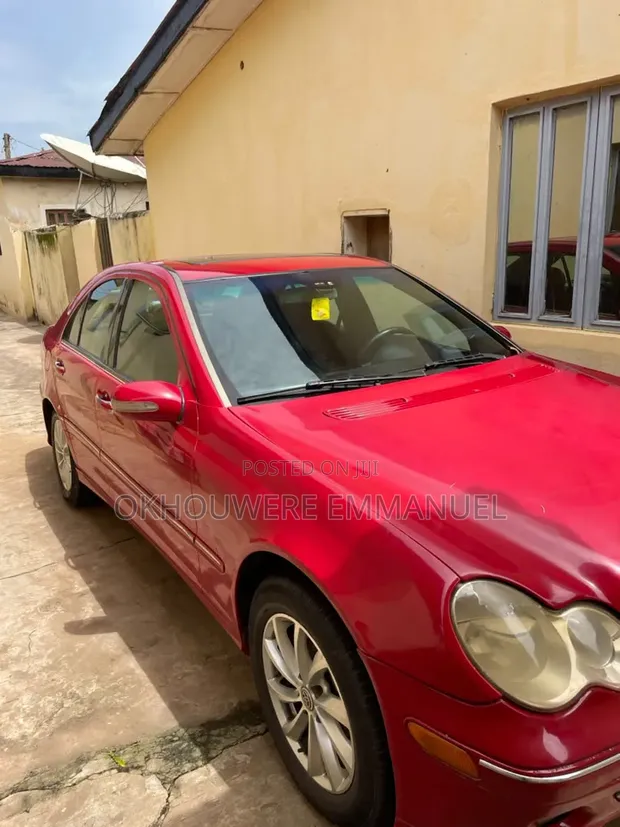 Mercedes-Benz C240 2005 Red - 1
